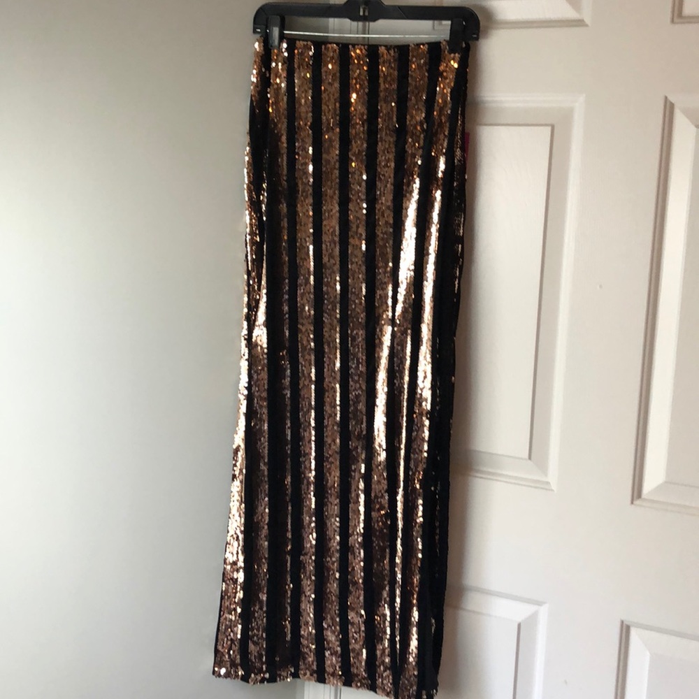 High waisted beaded skirt